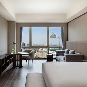 Shanghai Marriott Hotel Pudong East - Only A 30 Minute Drive From Disney